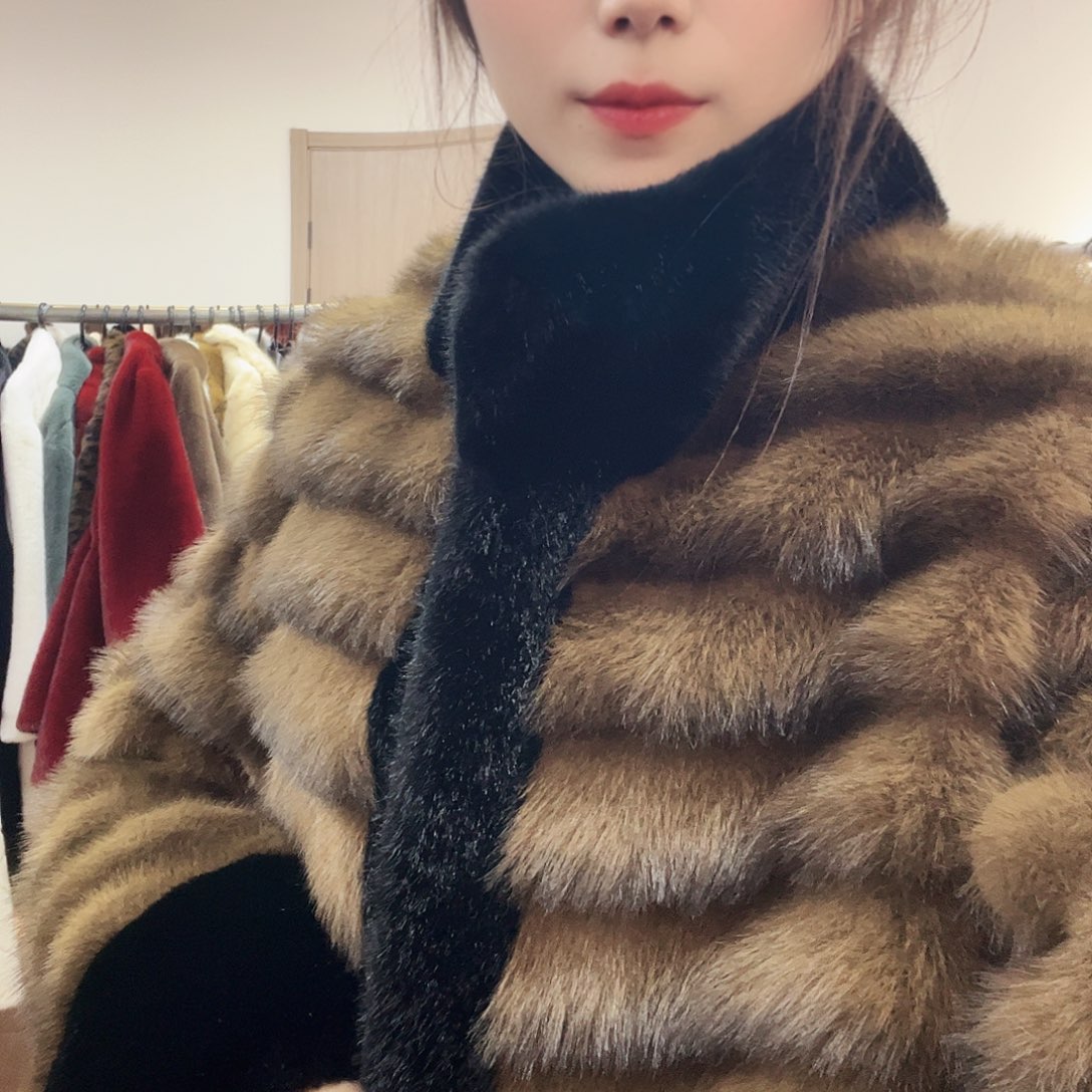 63号皮毛一体外套