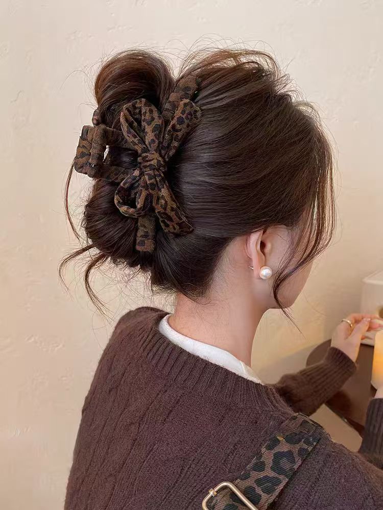 时髦回归~头发抓夹女豹纹蝴蝶结鲨鱼夹2025新款发夹高级感发饰秋