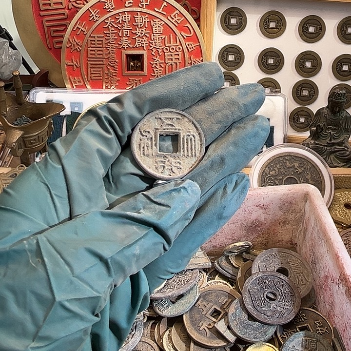 月***一铜现代翻砂工艺作品