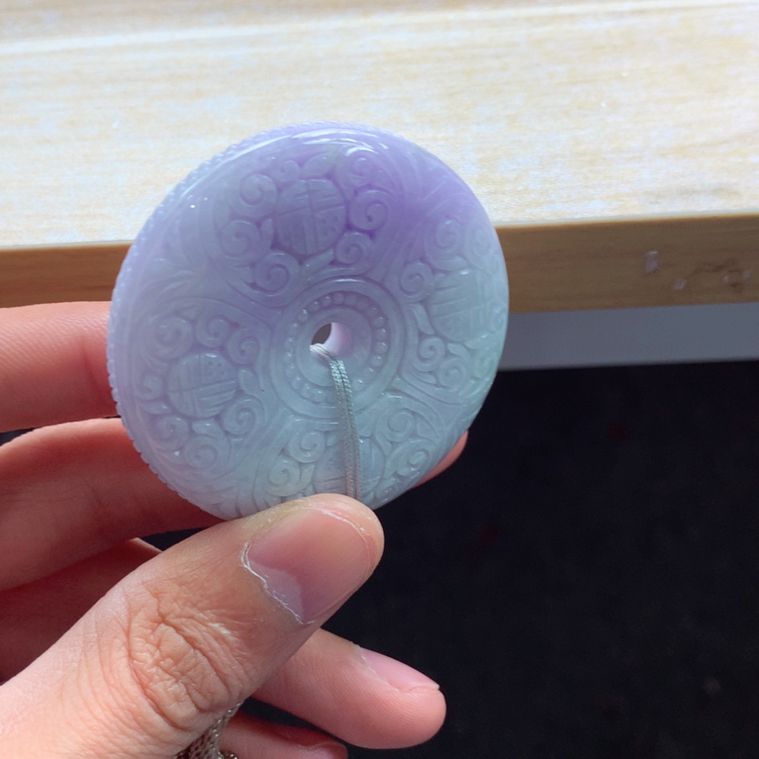 翡翠颈饰未镶嵌吊坠