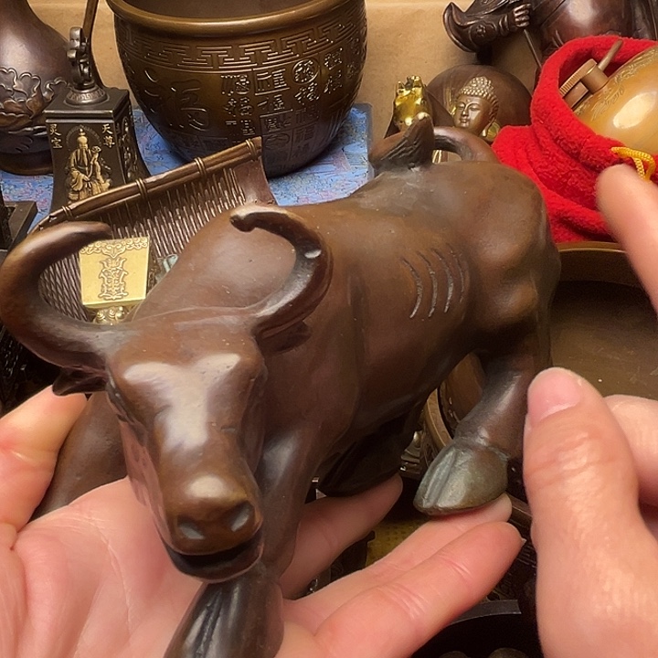 精美铜器批发档口