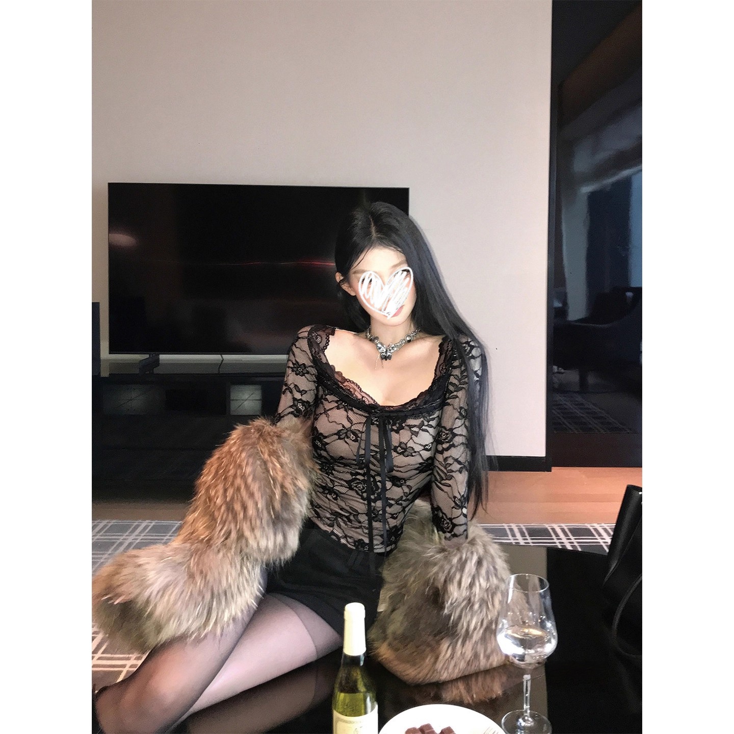 法式秋冬纯欲风蕾丝内搭打底衫女时尚洋气修身御姐风长袖上衣