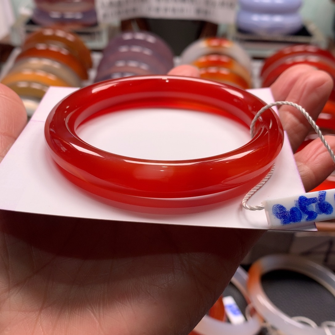 玛瑙/玉髓手镯未镶嵌