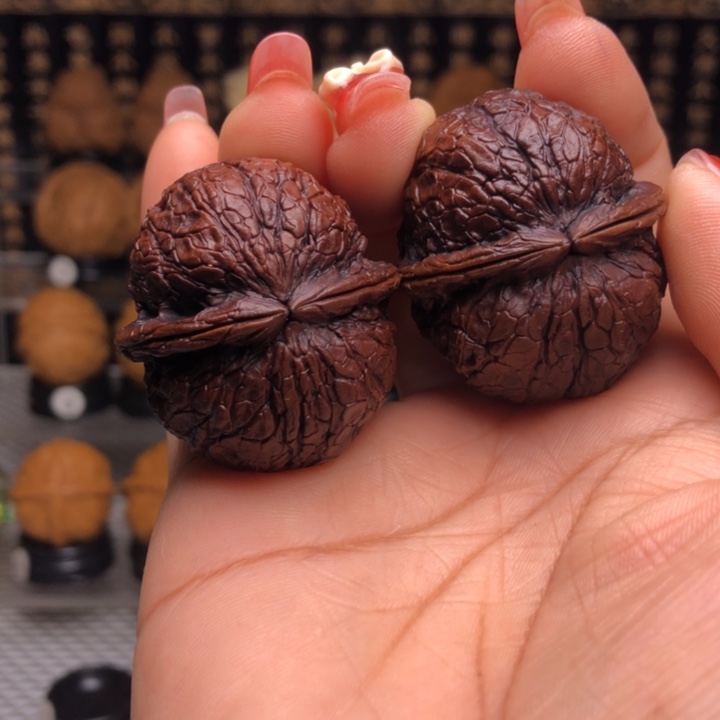 橄榄核吊坠74紫气东来