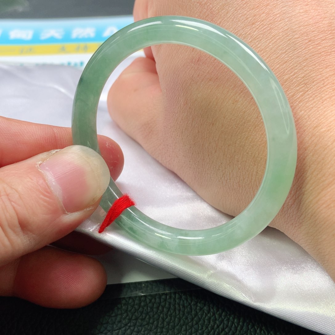 翡翠手镯（贵妃镯）未镶嵌0538号