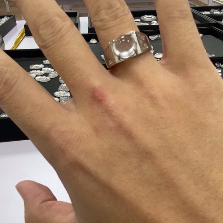 石英质玉未镶嵌手链