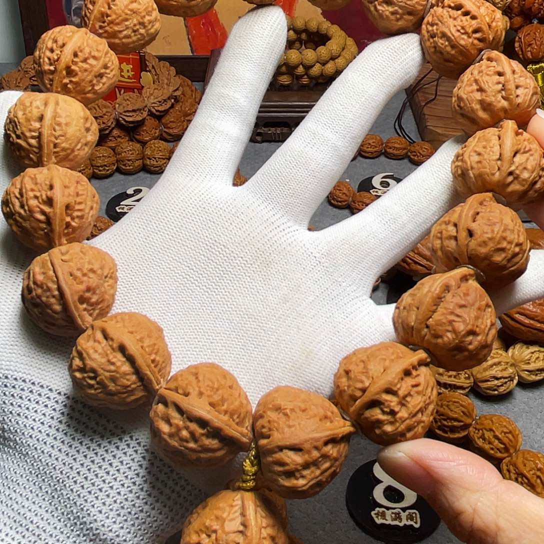 核桃有***袄一道筋白茬手持88