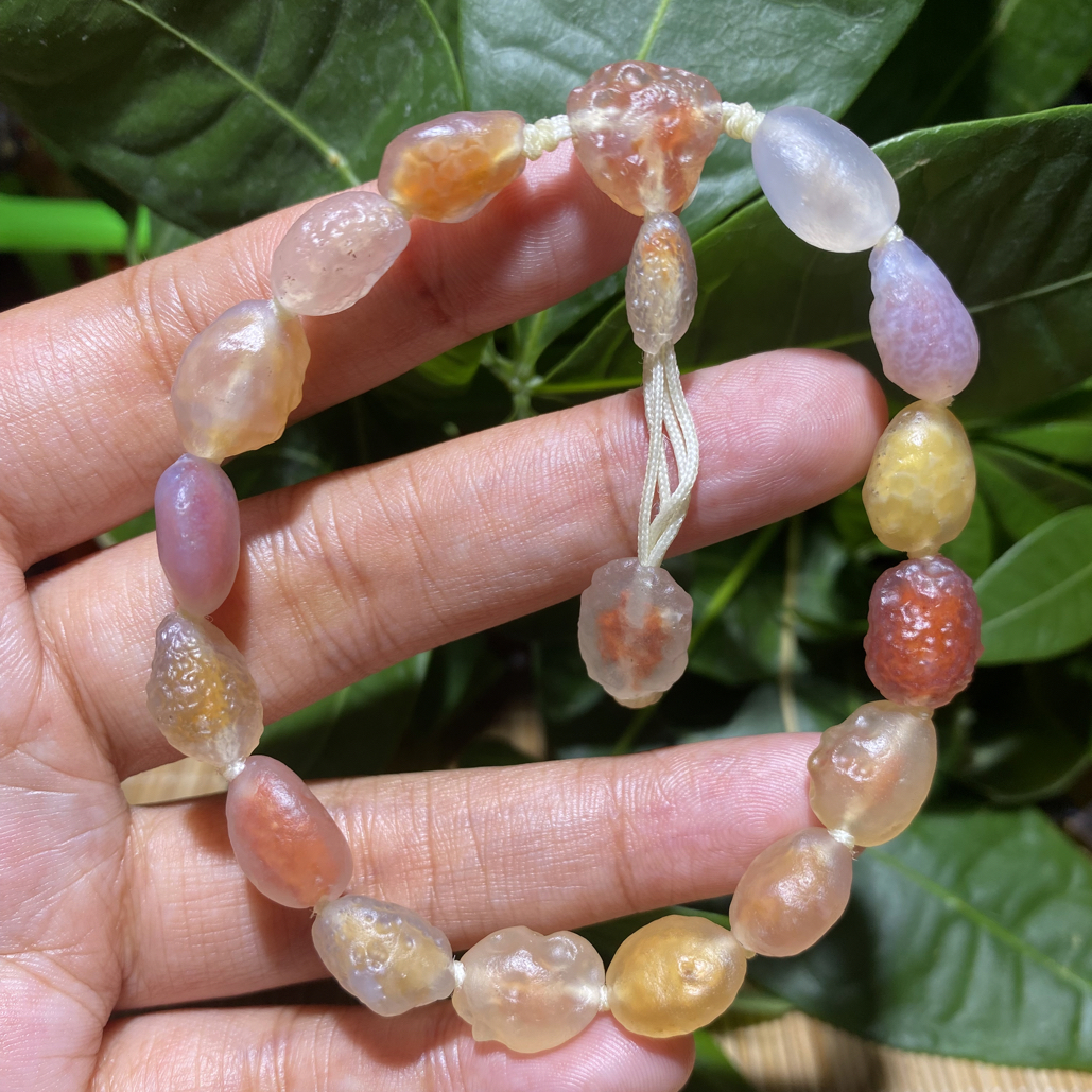 天然阿拉善戈壁石  彩糖心粉糖心