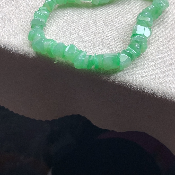 翡翠颈饰未镶嵌吊坠