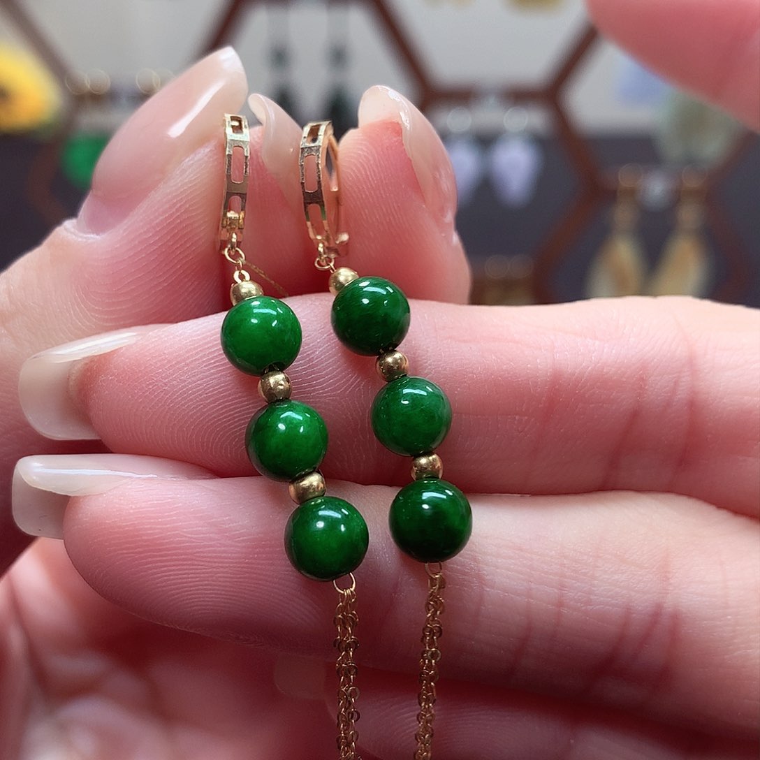 翡翠耳饰18K金镶嵌天然翡翠