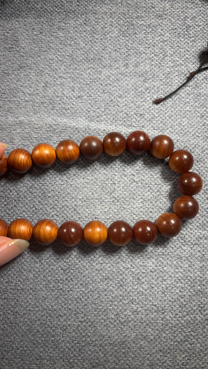 太行崖柏，1.2手串黑油