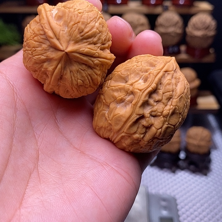 文玩核桃吊坠精品三棱12