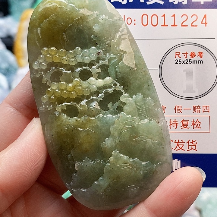 吊坠(不含链)未镶嵌翡翠