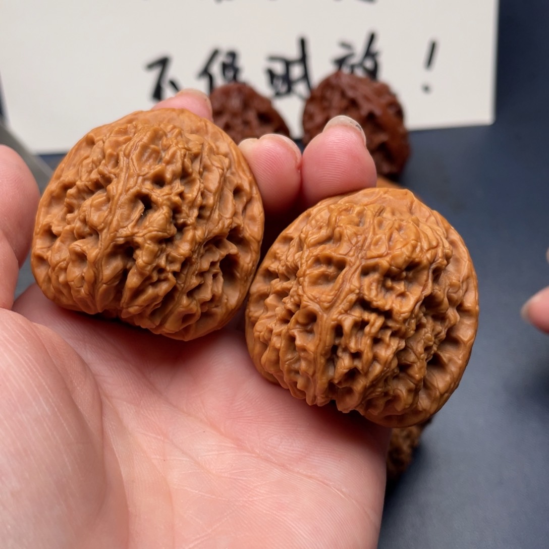 文玩核桃把件南疆39