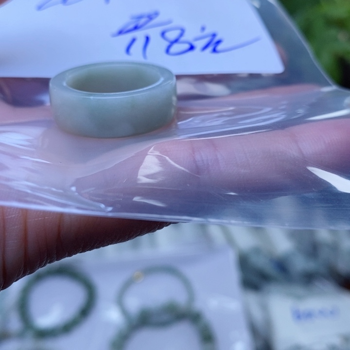 定制翡翠未镶嵌珠串