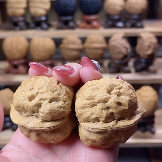 E***u文玩核桃吊坠金蟾疙瘩包0099