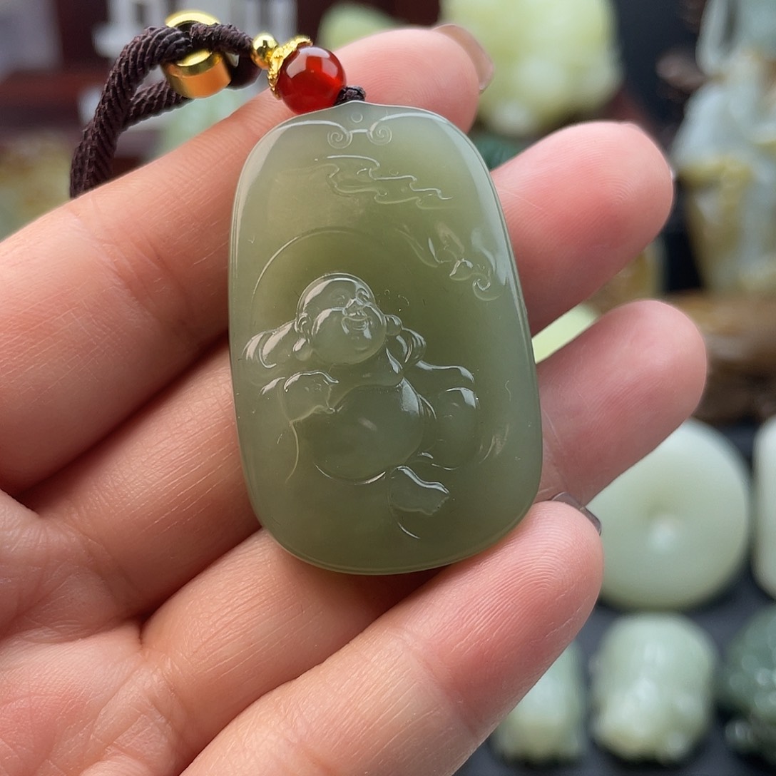 和田玉颈饰未镶嵌