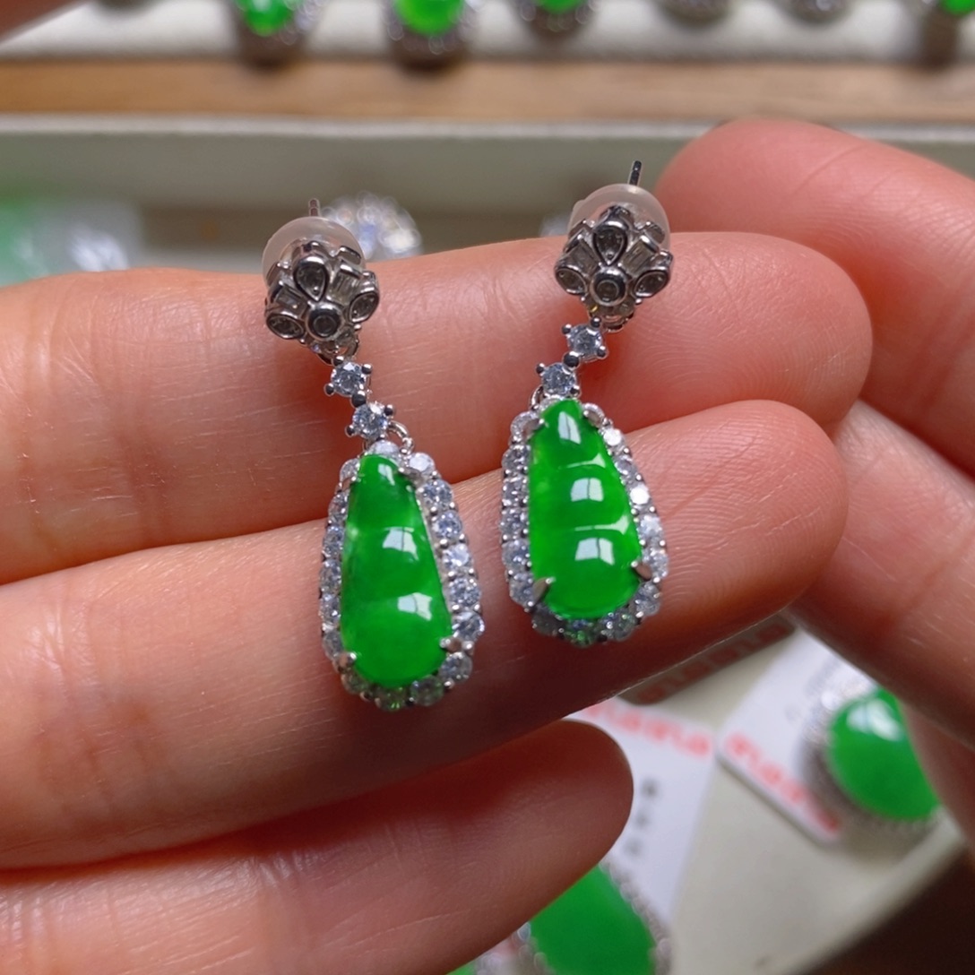 翡翠颈饰银S925镶嵌福豆耳坠