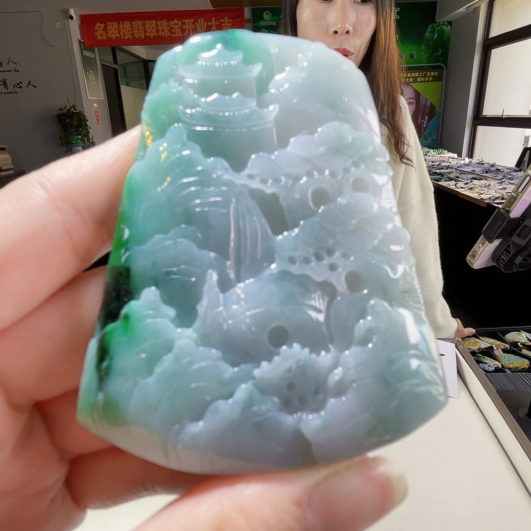 颈饰未镶嵌翡翠翡翠