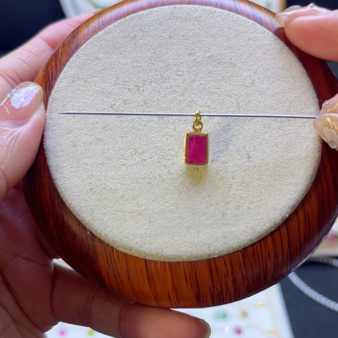 碧玺吊坠(不含链)未镶嵌M****?