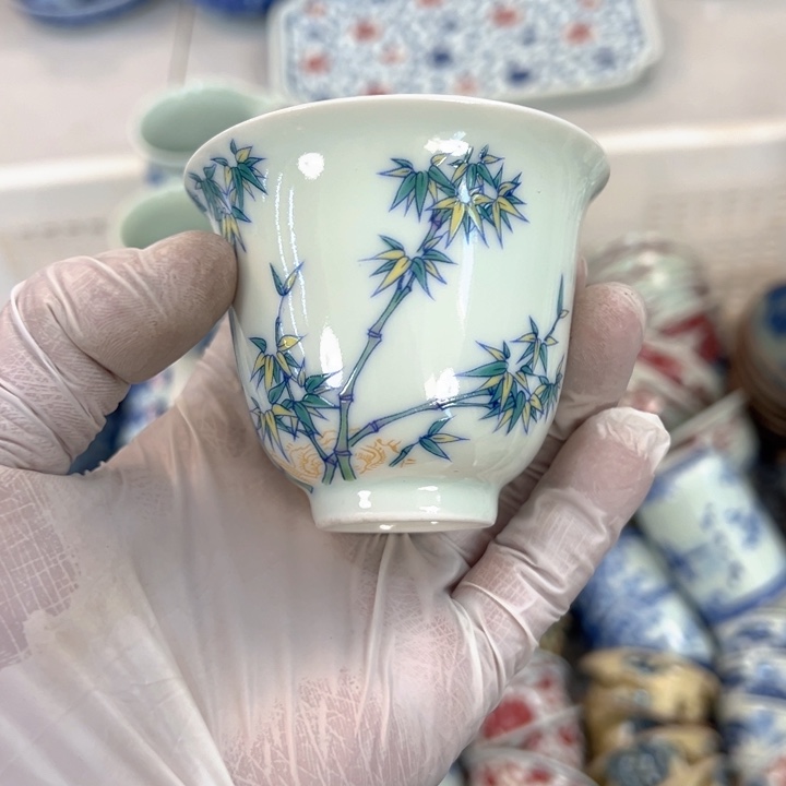 瓷片五彩竹子铃铛主人杯