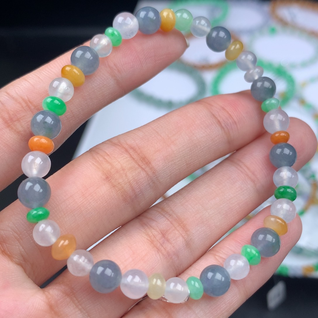 翡翠手链未镶嵌卡