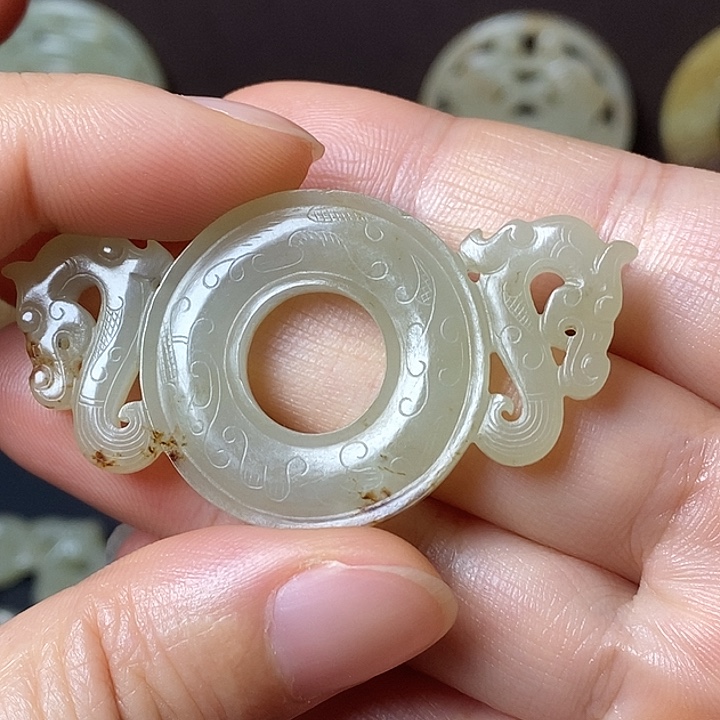 阳***言和田玉（糖玉）未镶嵌挂件