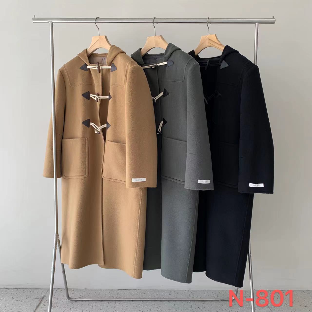 N-801三色牛角扣大衣