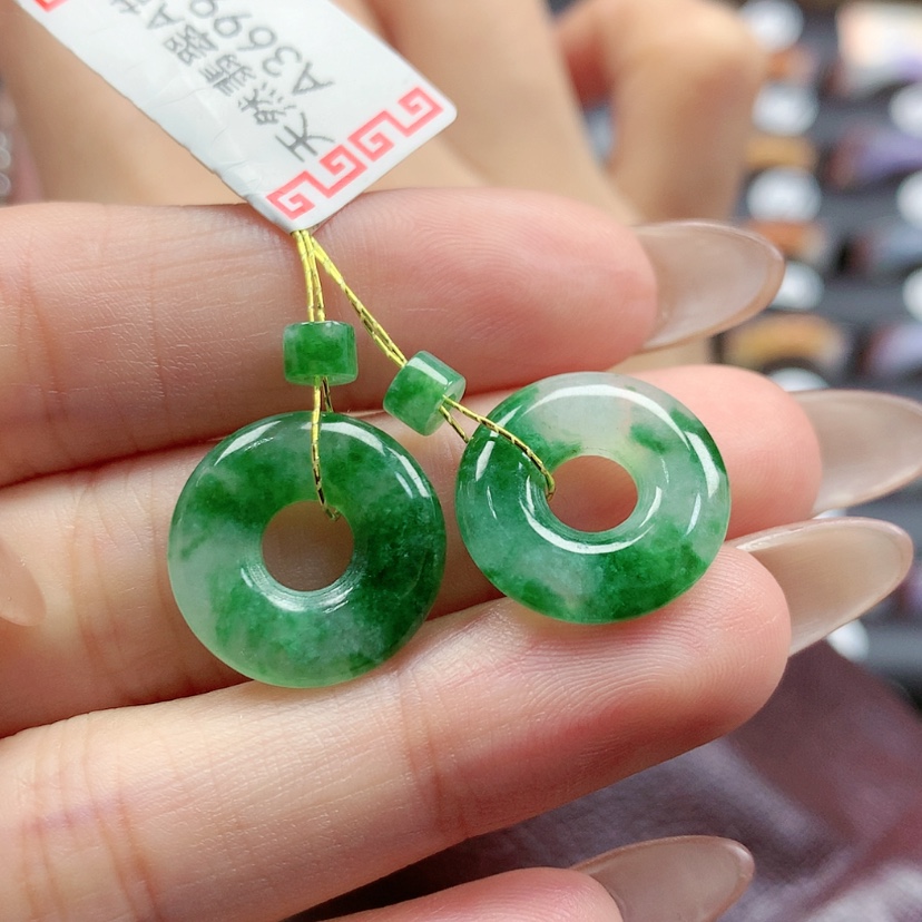 【闪购商品】翡翠戒指未镶嵌F****_甜甜圈