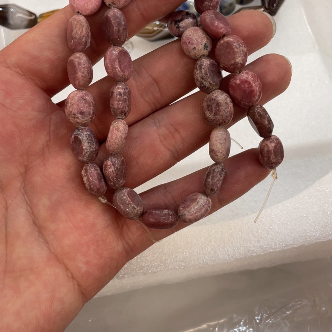 玛瑙/玉髓珠宝半成品未镶嵌一条装10*12mm蔷薇椭圆饼