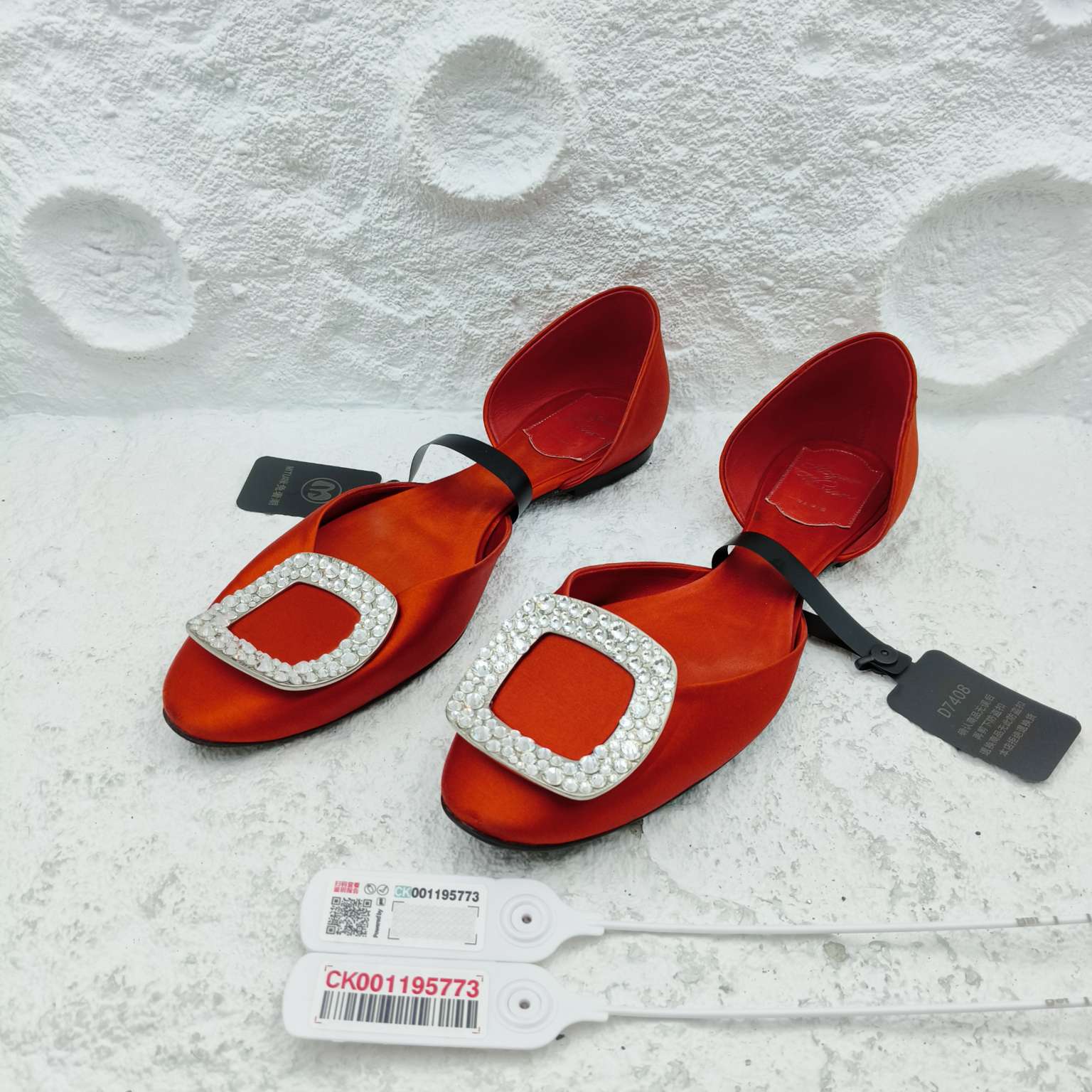 99新 Roger Vivier/罗杰·维威耶 RV/红色满钻方扣平底鞋/37.5码/