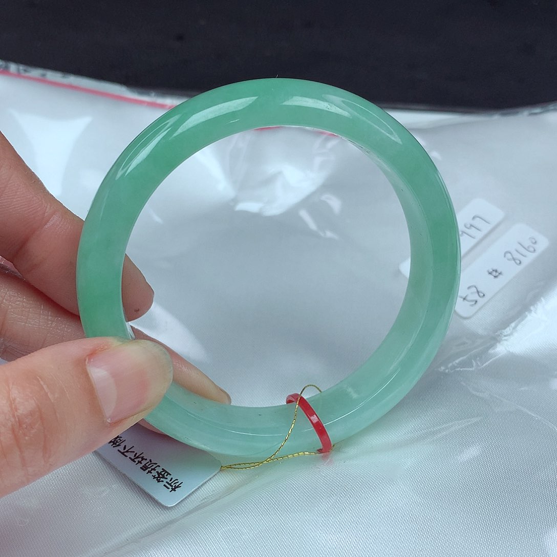 翡翠手镯未镶嵌58圈0997