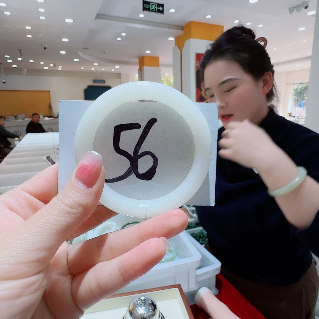 和田玉未镶嵌手镯33