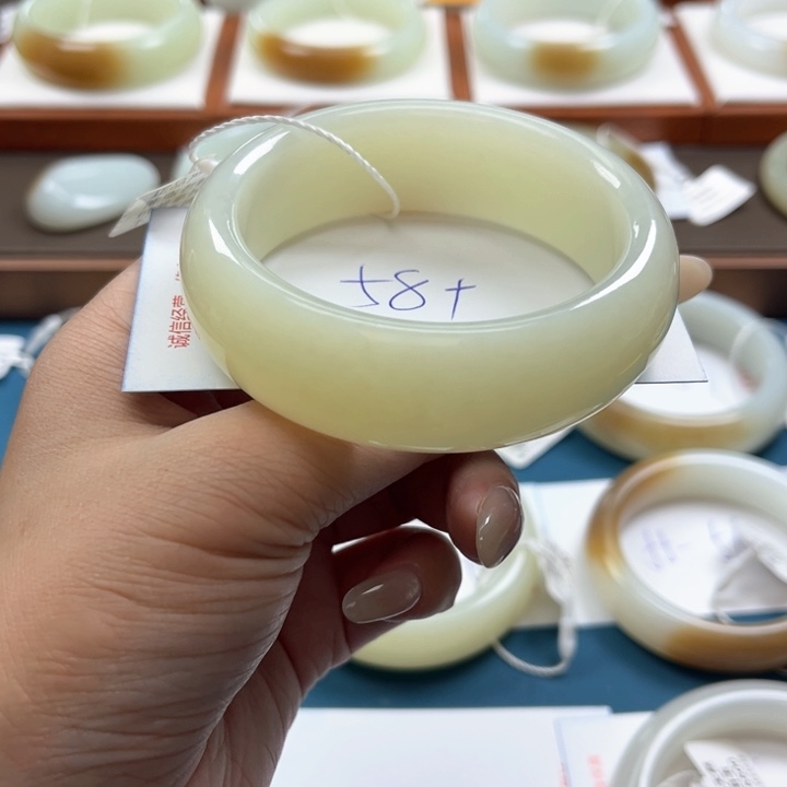 未镶嵌手镯和田玉紫**小