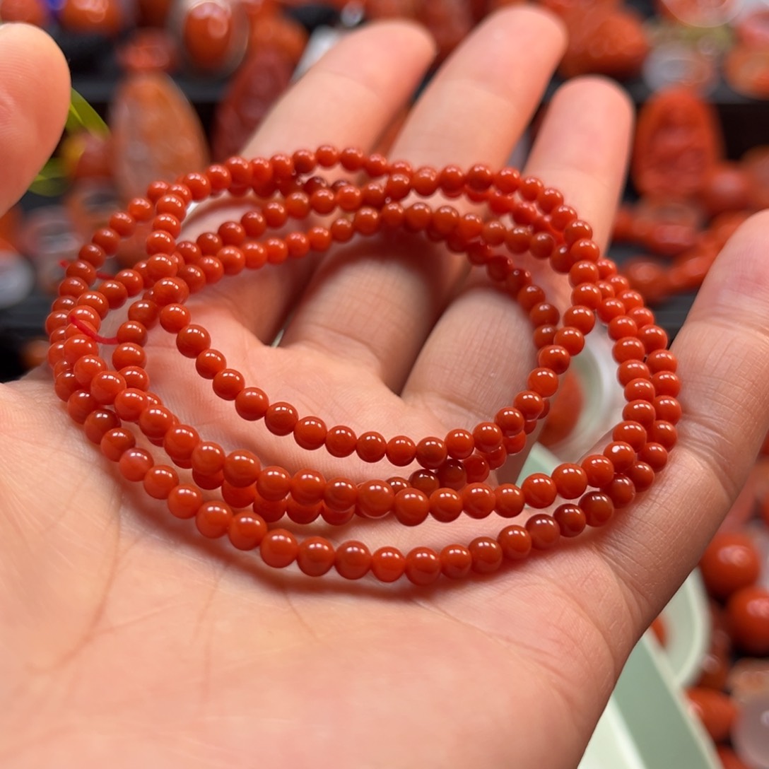 南红玛瑙手串3.8mm未镶嵌