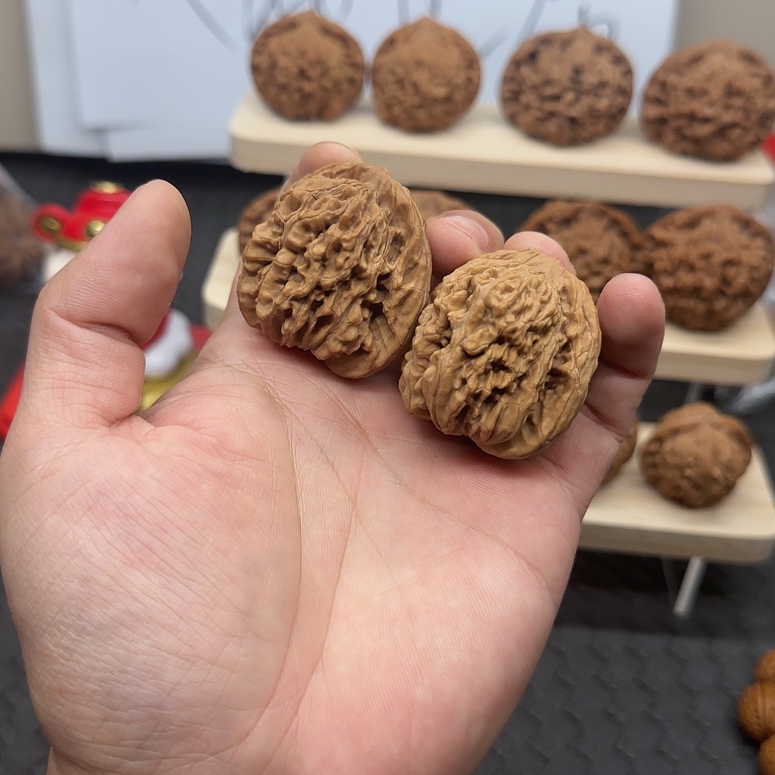 大叶紫檀（黑酸枝木类）