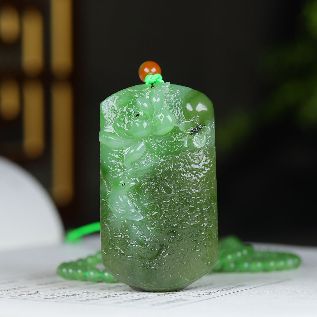 1218101和田玉碧玉莲花吊坠