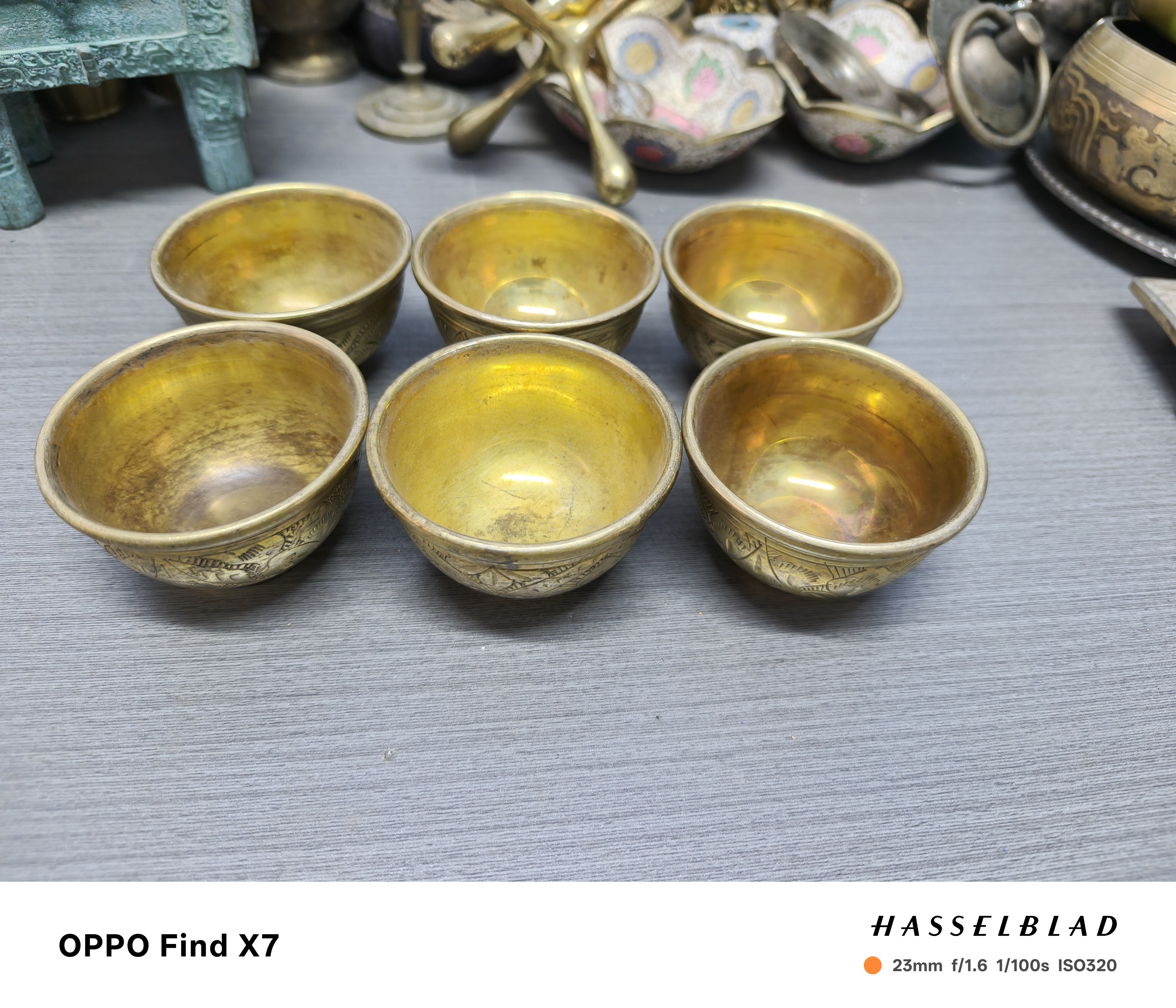 铜器，带刻花铜碗六个，总重1.53斤，尺寸如图