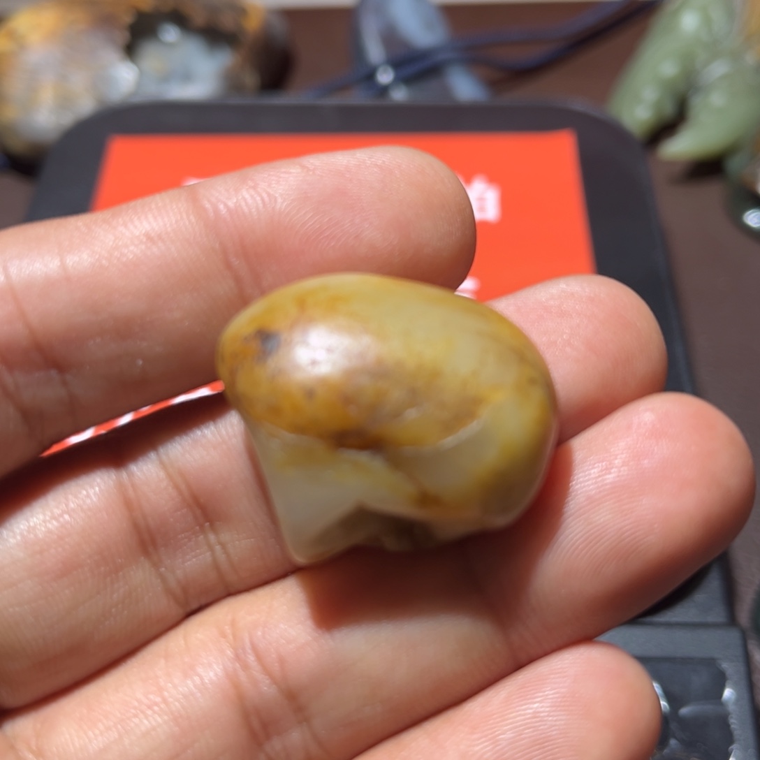 和田玉（糖玉）未镶嵌挂件