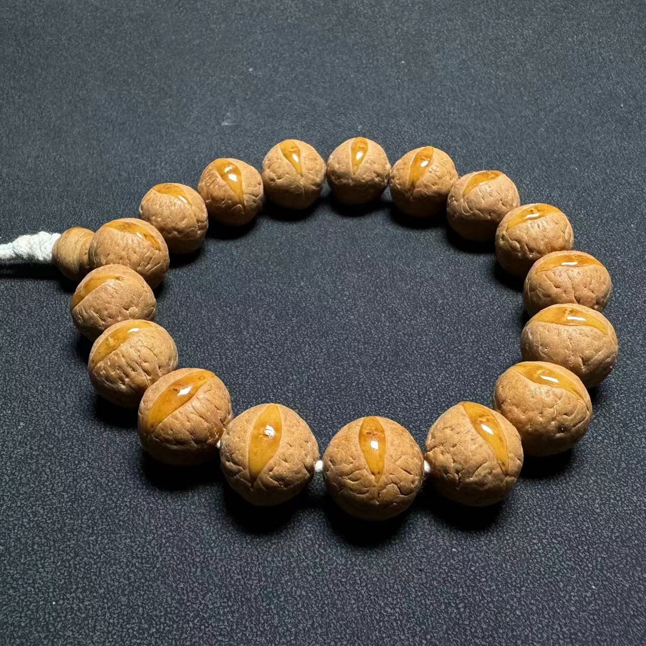 S6318【红皮金眼】精品封眼款凤眼菩提文玩单圈手串（送工具）