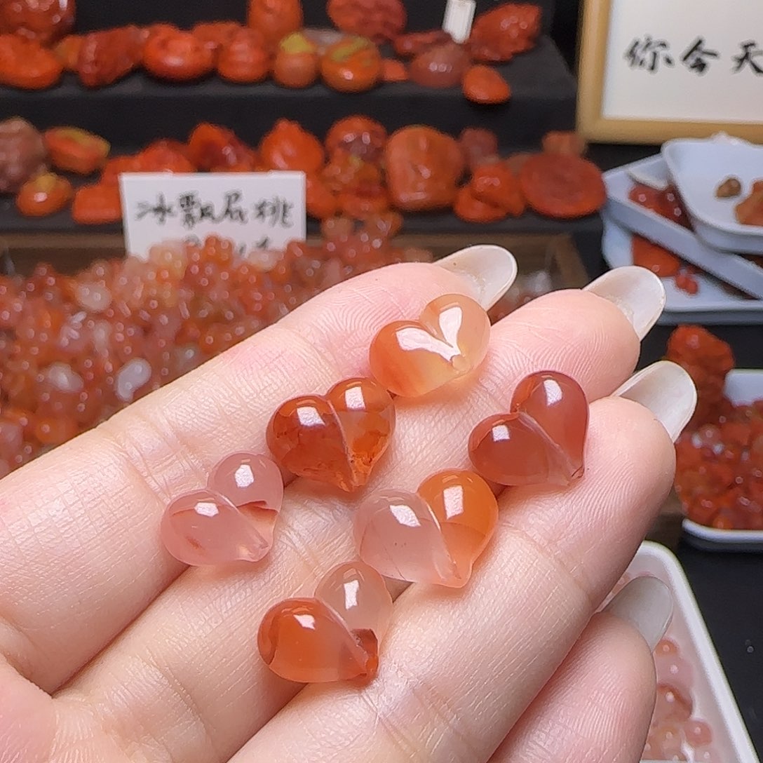 青***膏南红玛瑙未镶嵌颈饰