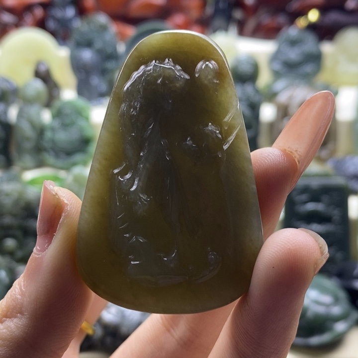 和田玉颈饰未镶嵌