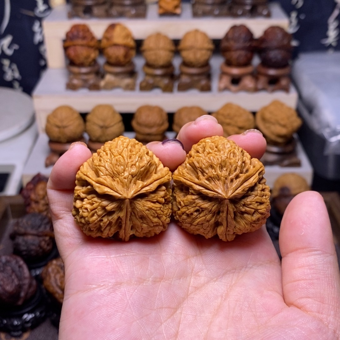 把件文玩核桃Z水龙纹绣球14……………