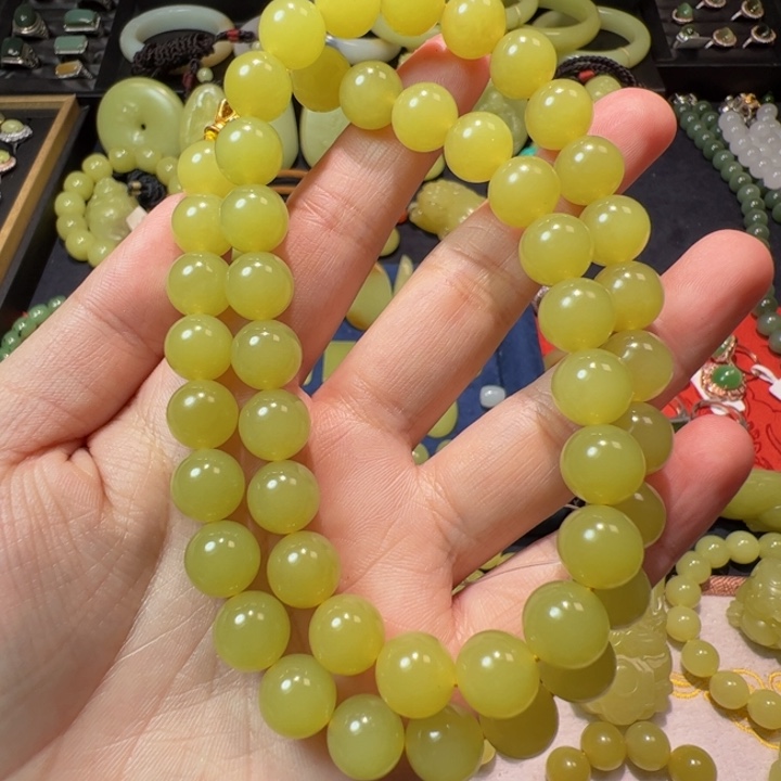 和田玉（黄玉）颈饰未镶嵌