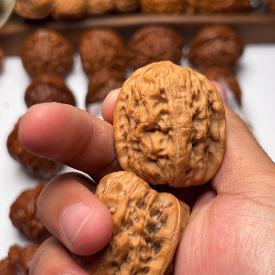 文玩核桃把件小*哥霸王