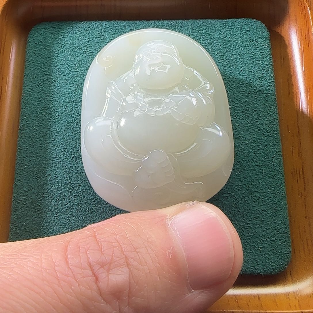 和田玉（糖玉）颈饰未镶嵌山****啊