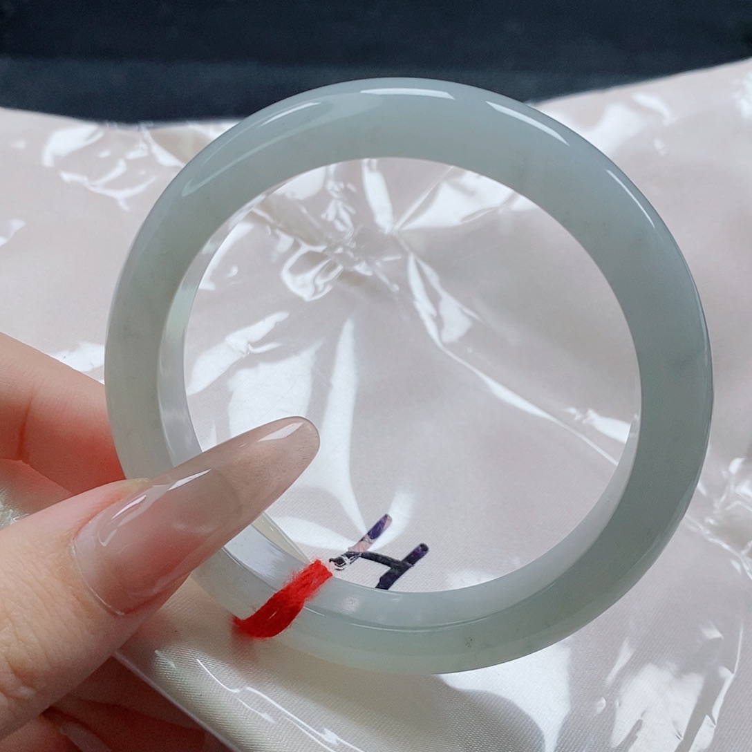 【闪购商品】未镶嵌手镯翡翠412号