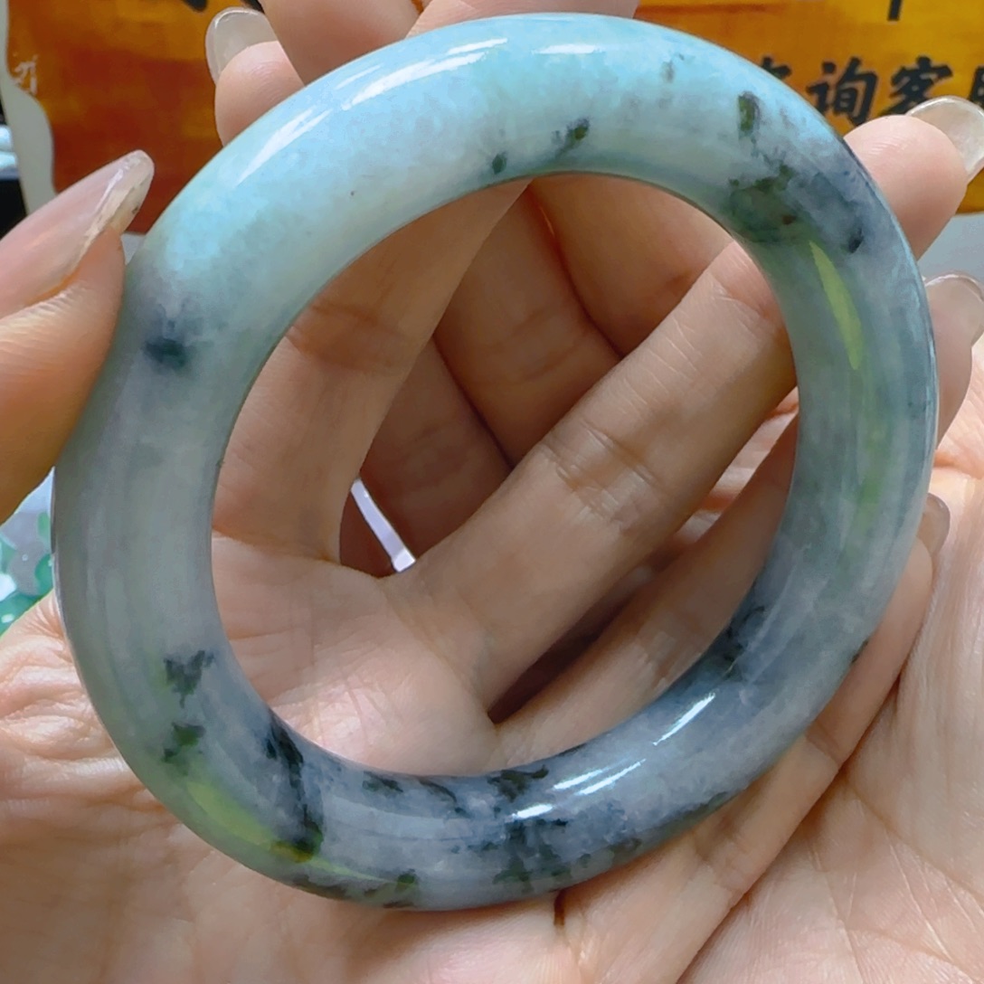 翡翠手镯未镶嵌翡翠350