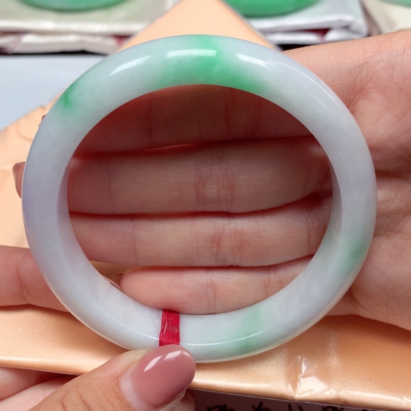 【闪购商品】翡翠手镯未镶嵌59圈