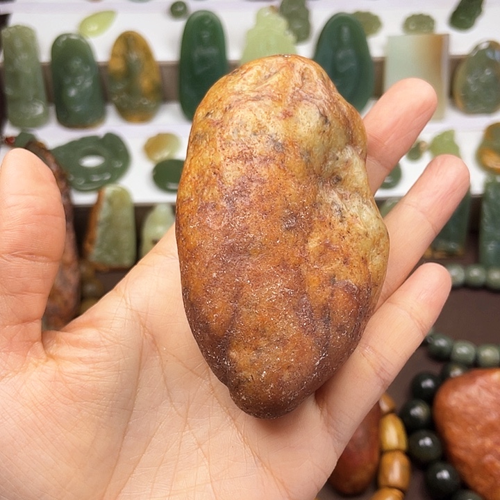 岫岩河磨玉（透闪石质玉）颈饰未镶嵌